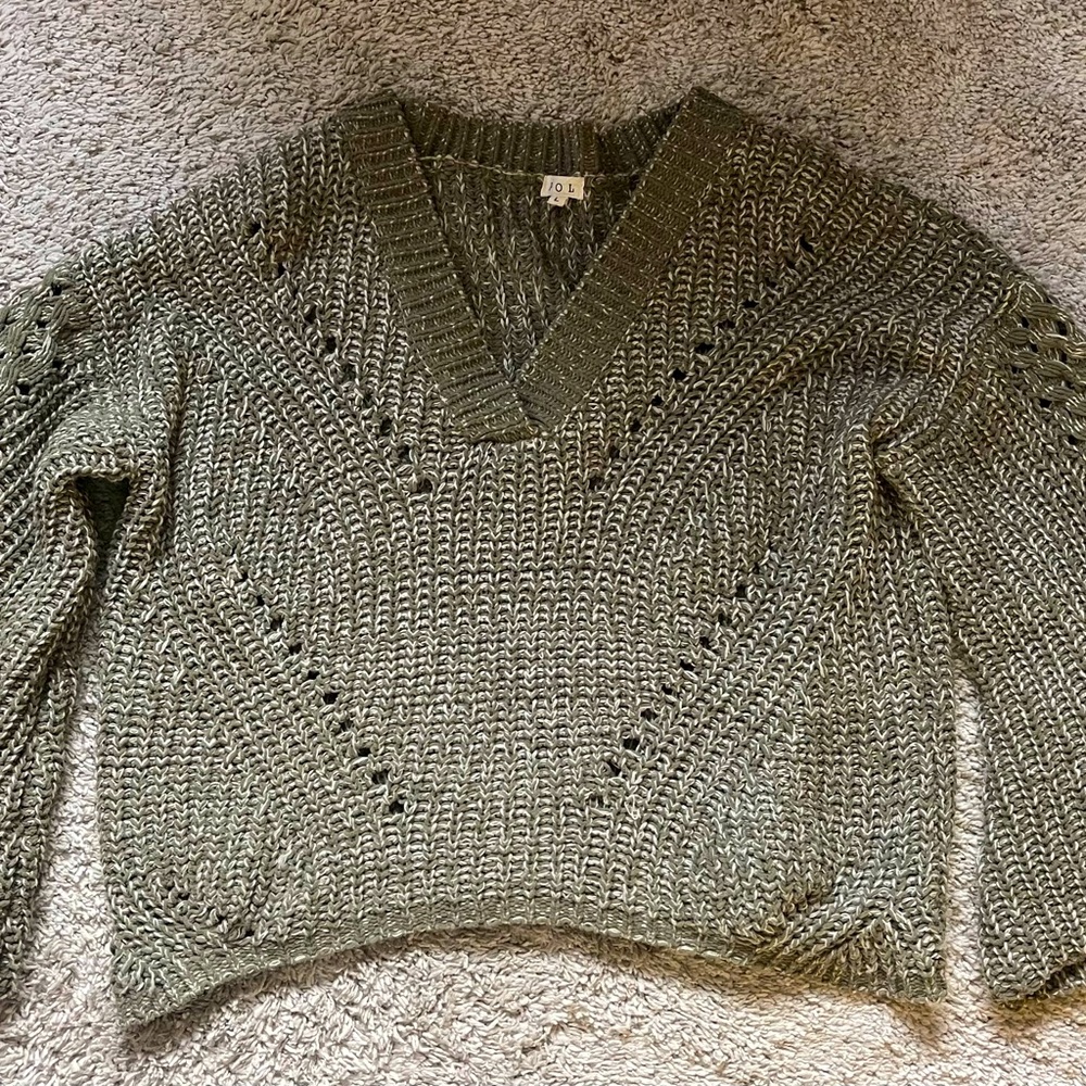 Women’s sweater